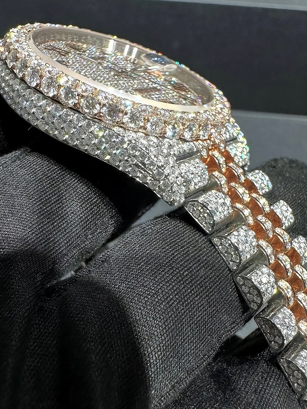 Luxury Overgild Rainbow Gemstone Bezel Chronograph Moissanite Diamond Watch